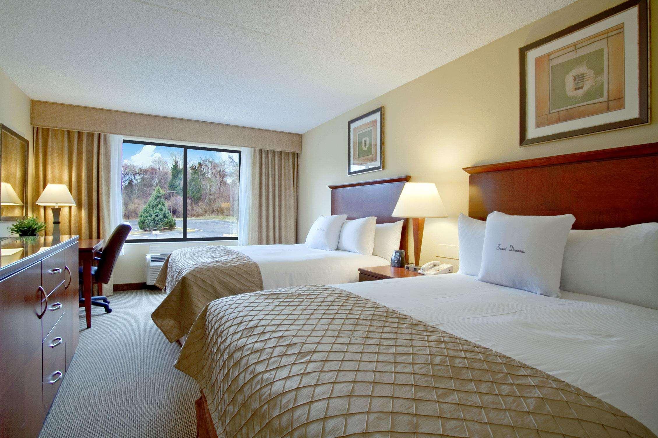 Doubletree By Hilton Princeton Bagian luar foto