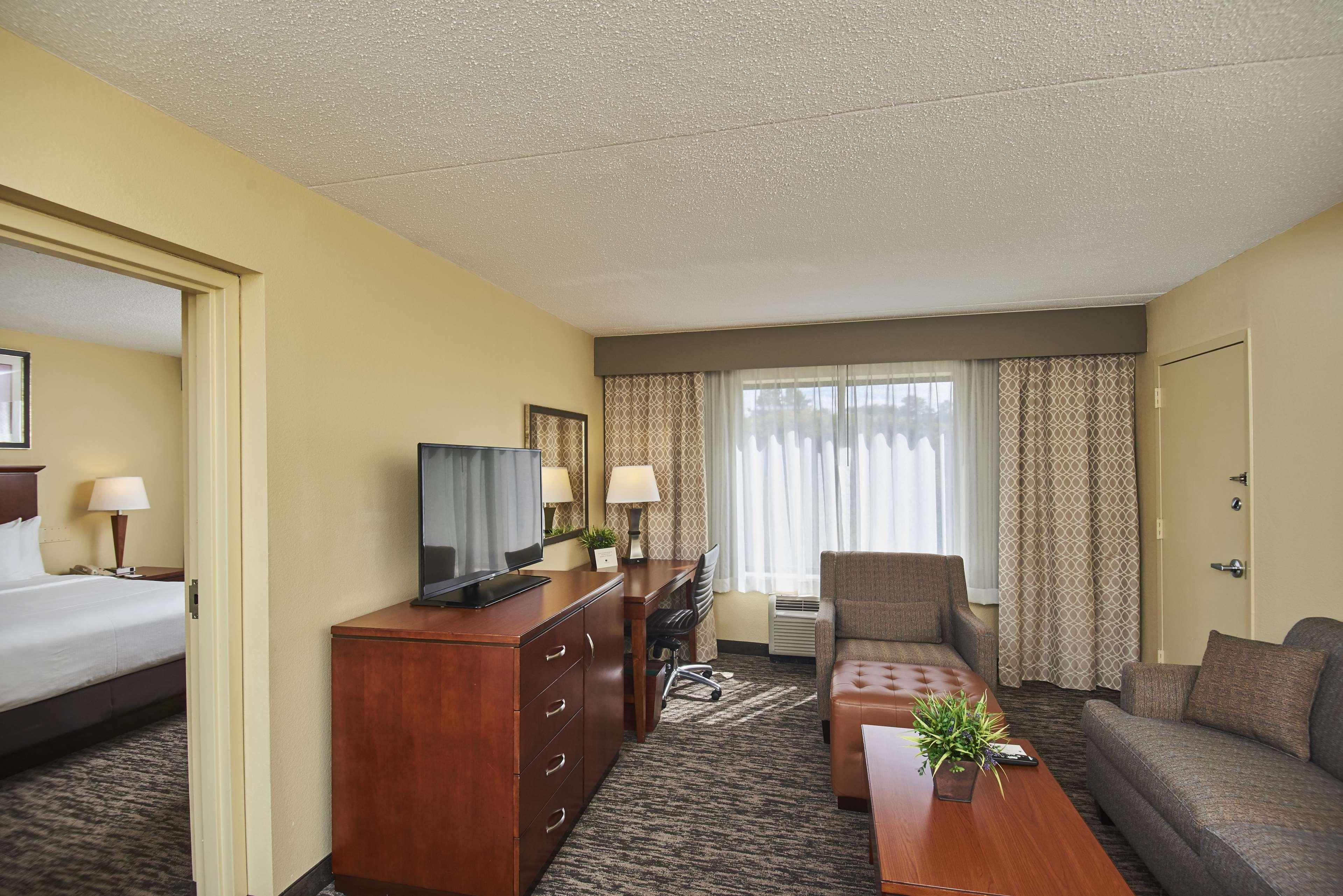 Doubletree By Hilton Princeton Bagian luar foto