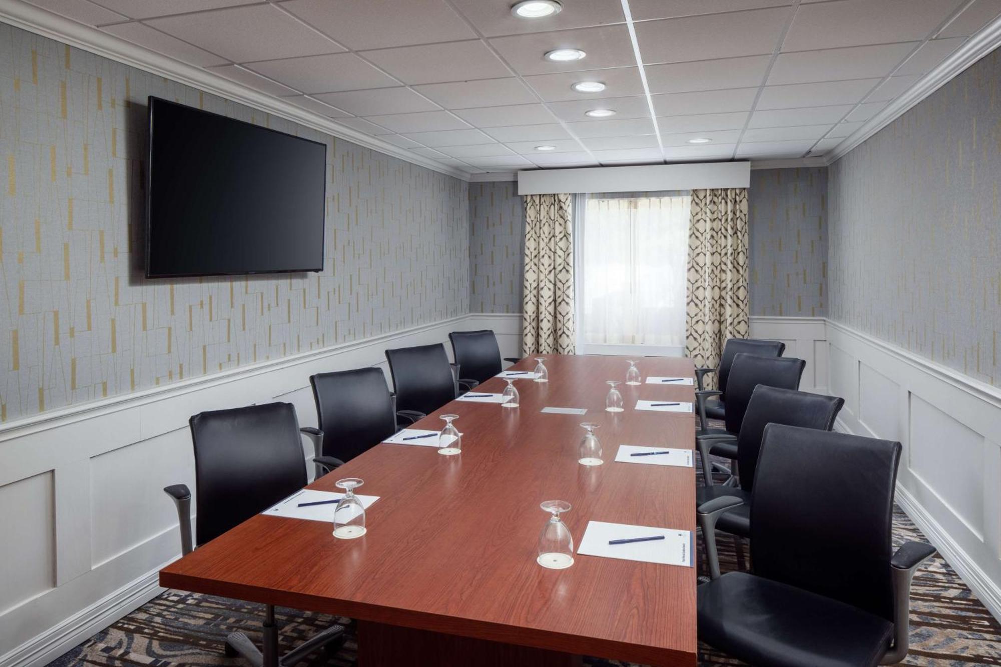 Doubletree By Hilton Princeton Bagian luar foto