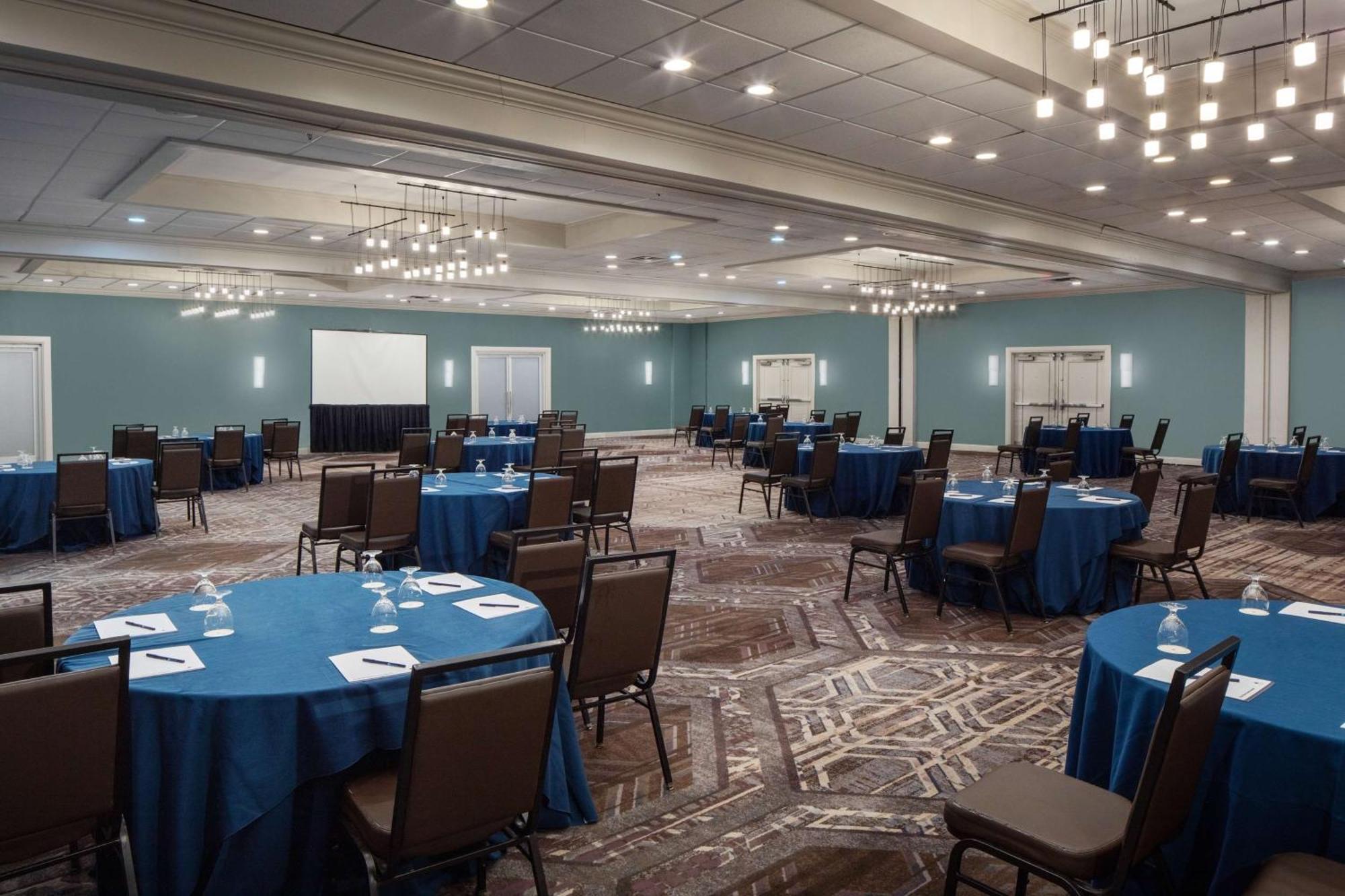 Doubletree By Hilton Princeton Bagian luar foto