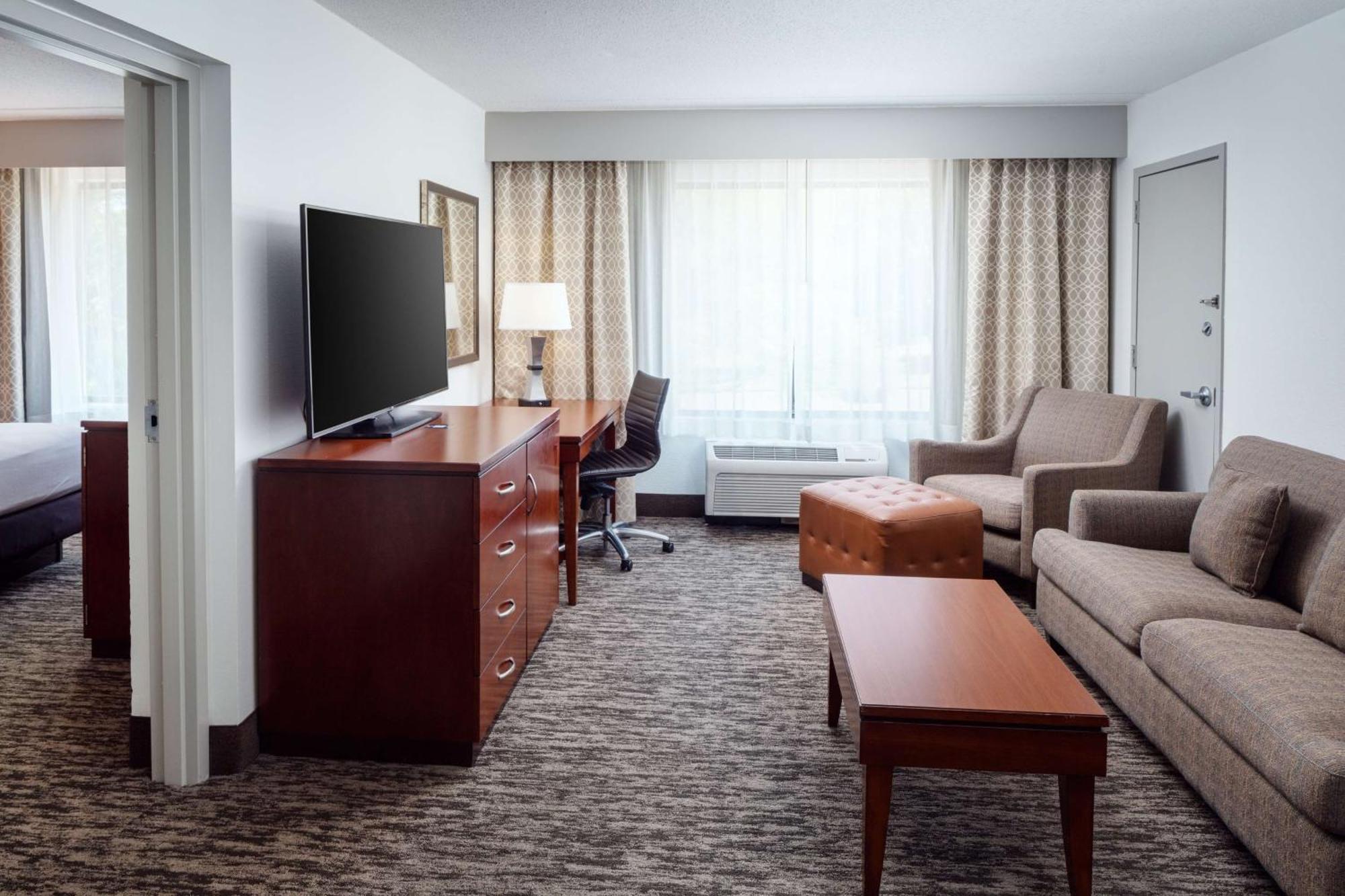 Doubletree By Hilton Princeton Bagian luar foto