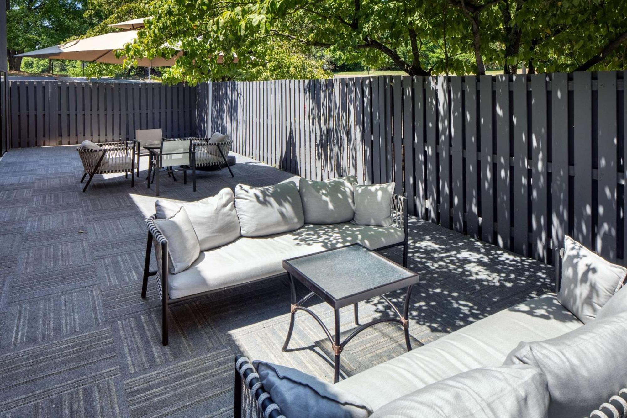 Doubletree By Hilton Princeton Bagian luar foto