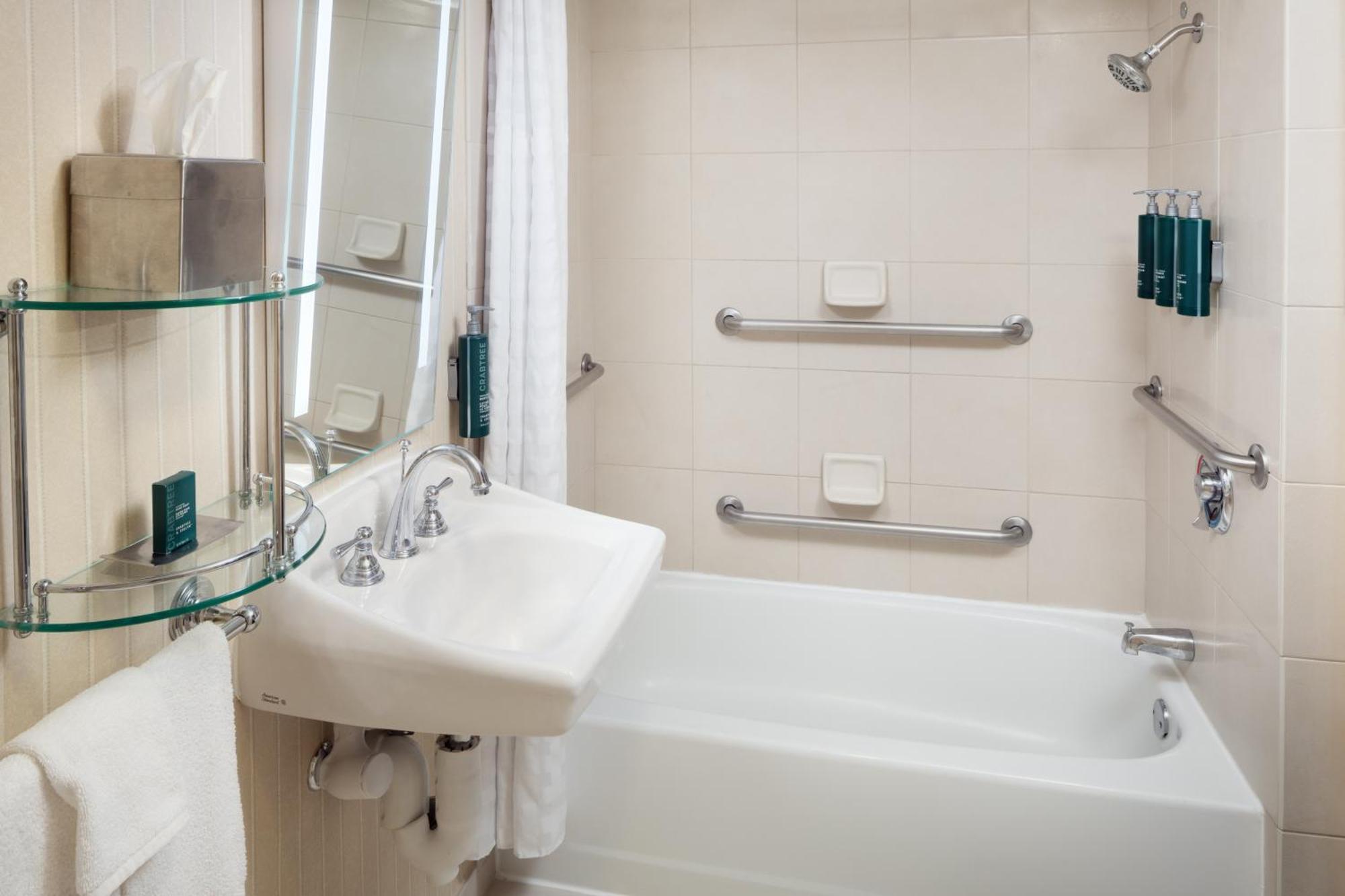 Doubletree By Hilton Princeton Bagian luar foto