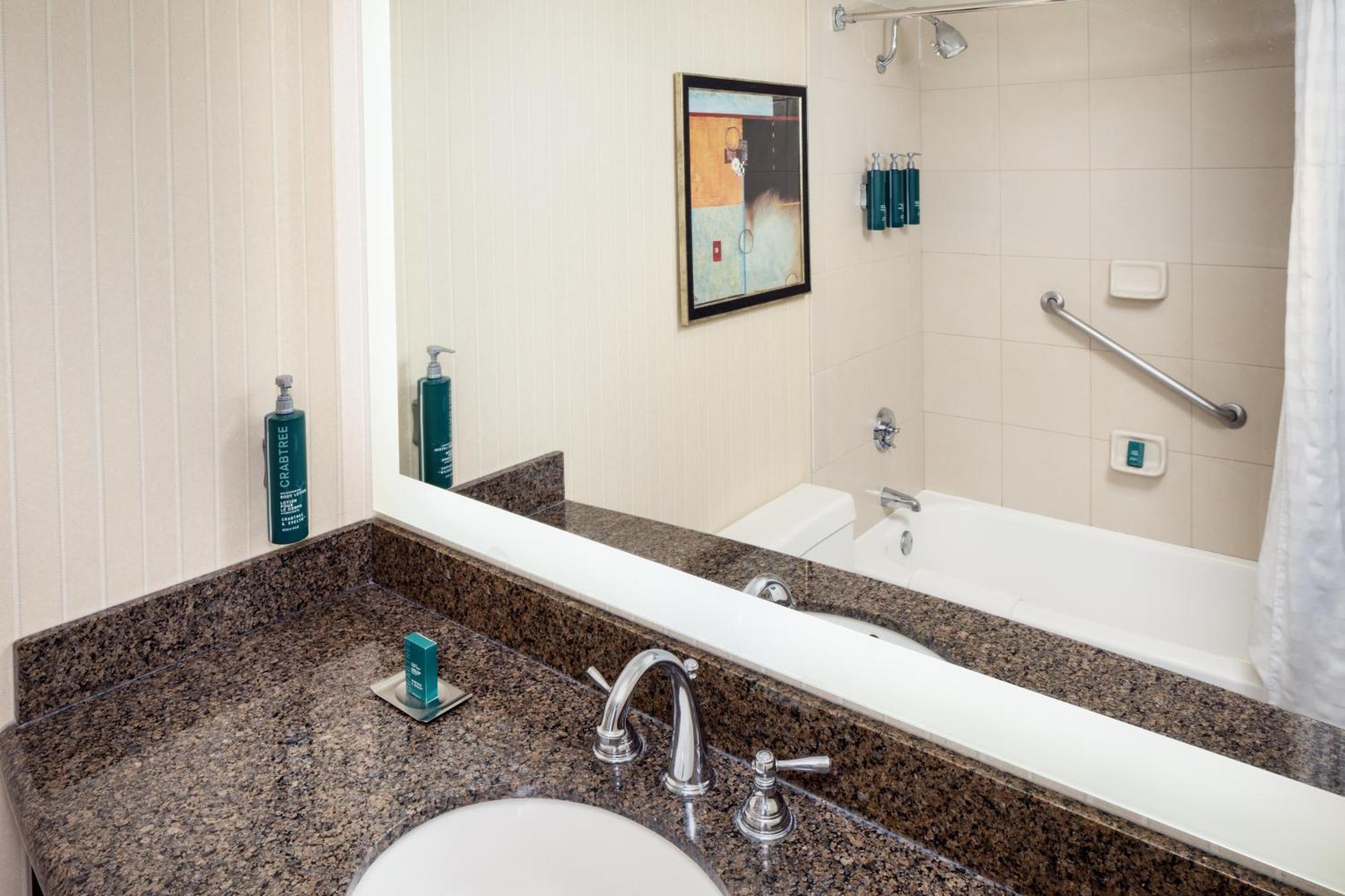 Doubletree By Hilton Princeton Bagian luar foto