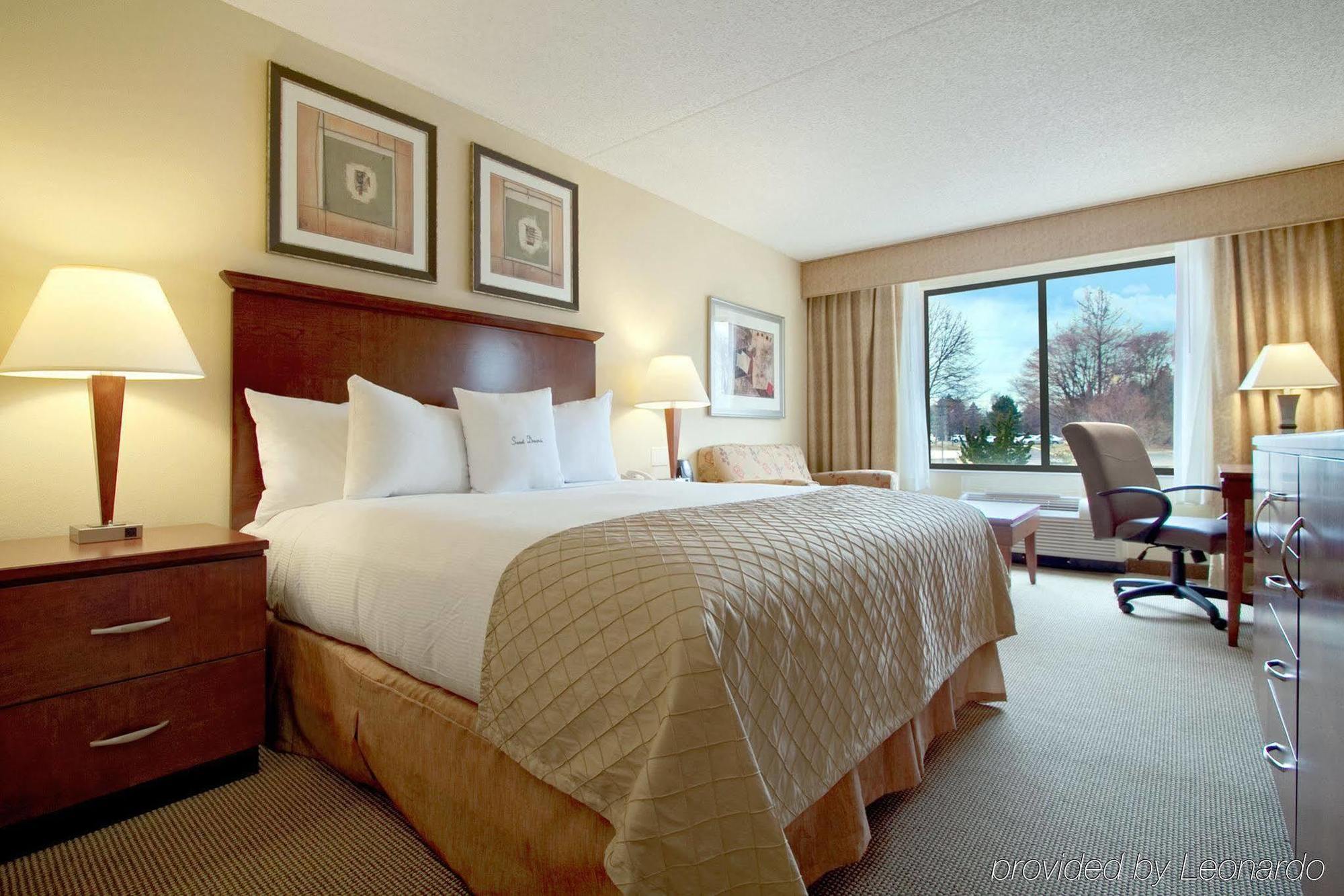 Doubletree By Hilton Princeton Bagian luar foto